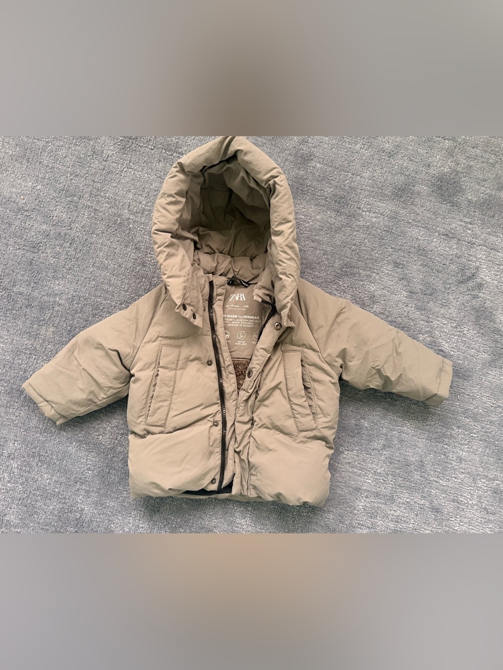 ZARA Kids Hooded Puffer Jacket in Olive